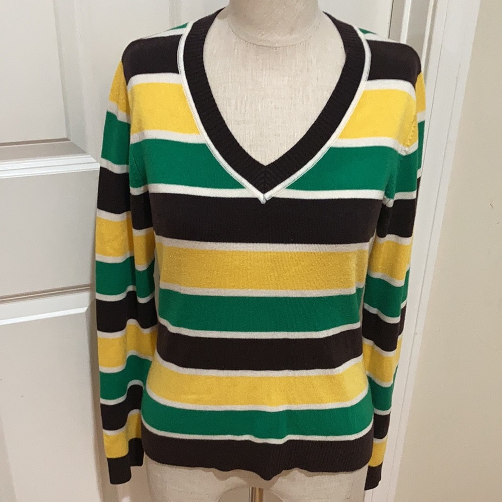 V-Neck Sweater. Stripped. Size M